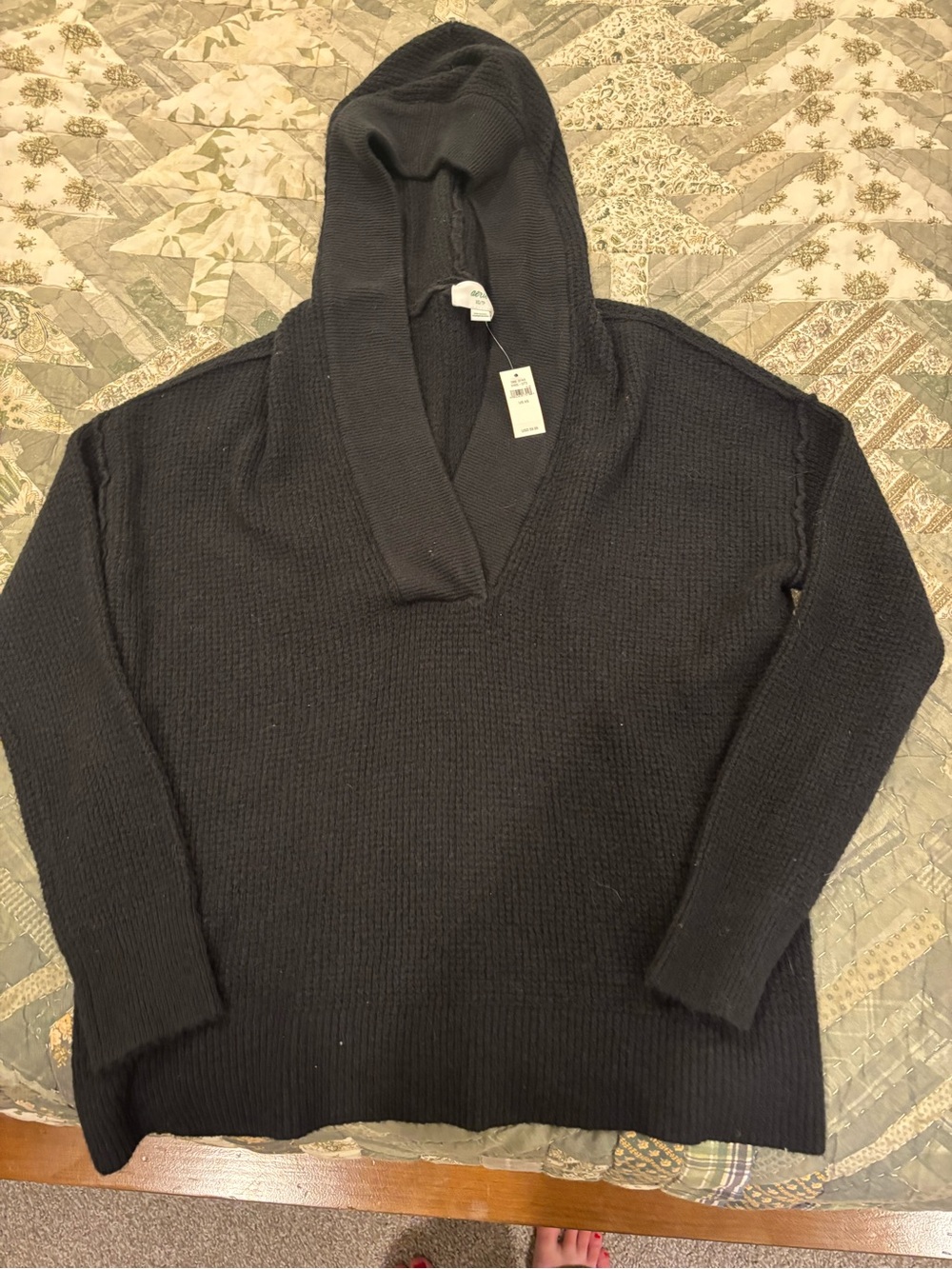 aerie Women's V-Neck Hooded Sweater - Black